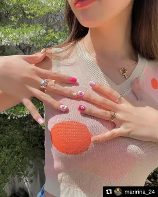 ネイル 岡本 友恵のネイルデザイン