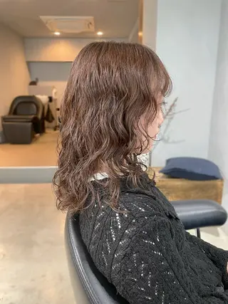 ミディアム パーマ 【arc】Ruri コテ巻き風パーマのヘアスタイル