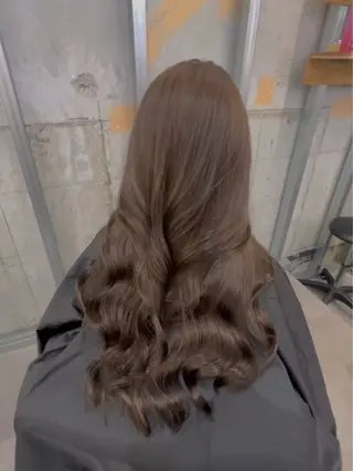 ミディアム カラー パーマ ブリーチなし/ ベージュ/akiraのヘアスタイル