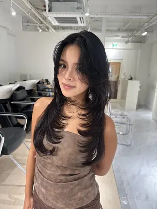 ロング YOLO/ HANAのヘアスタイル