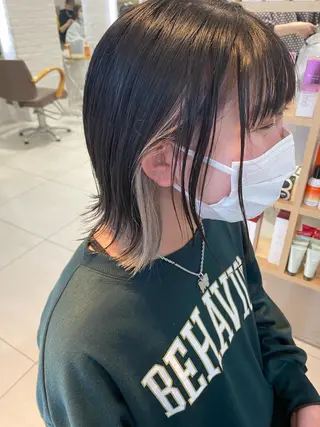セミロング カラー 🍀透明感抜群🍀/ ハイトーンカラーのヘアスタイル