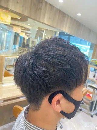 ショート パーマ メンズ 赤本悠斗波巻きパーマ メンズパーマのヘアスタイル
