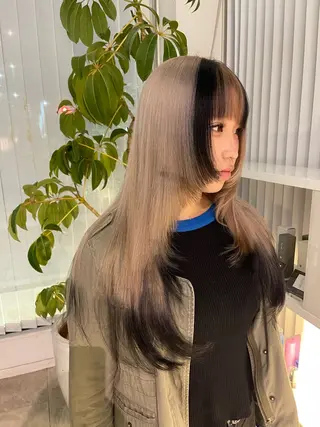 ロング カラー 超透明感カラー🦋韓 国羽エクステ🪽🫧のヘアスタイル