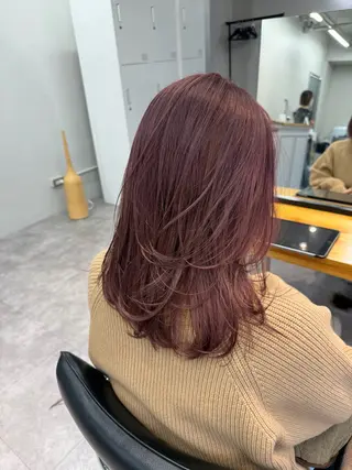 セミロング 🍓🍒ダブルカラー モデルmio🍒🍓のヘアスタイル
