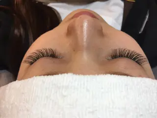 マツエク・マツパ LUMIA eyelash ferie所属・higashi marimaのマツエク・マツパデザイン