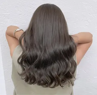 カラー ORO池田　阪本 希華のヘアスタイル