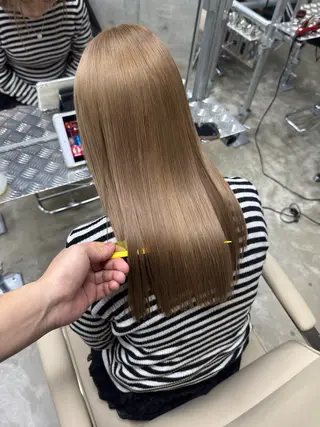 セミロング カラー ダメージレスブリーチ 専門美容師/クワさんのヘアスタイル