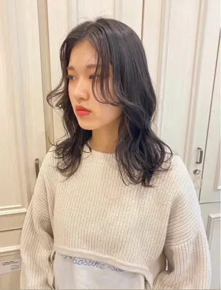 ミディアム LaBless 北浜 momo🎀のヘアスタイル