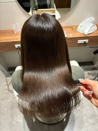 セミロング SALOWIN上野店所属・美髪ヘア 🤍erikaのヘアスタイル