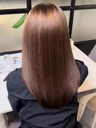 ロング 切りっぱなしボブ/ ブリーチカラー/大塚のヘアスタイル