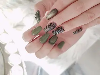 ネイル RUNWAY 　　の眉毛・アイブロウイメージ