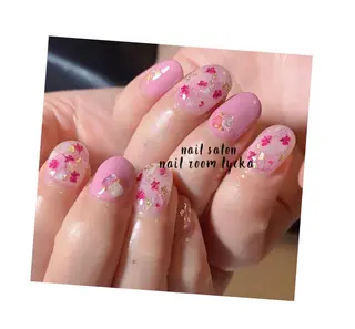 ネイル ﾈｲﾙﾙｰﾑﾘｯｶ 𝐦𝐚𝐲𝐮のネイルデザイン