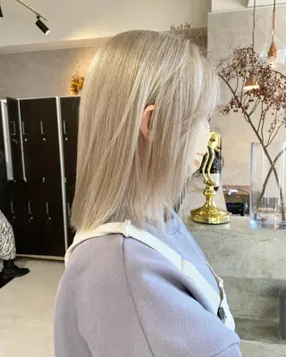 ミディアム カラー 髙橋 玲渚のヘアスタイル