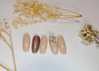 ネイル AB マツエクネイルサロンのネイルデザイン