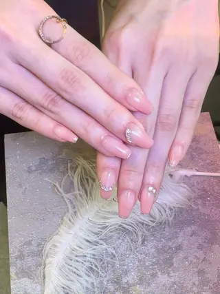 ネイル グロー ネイルのネイルデザイン