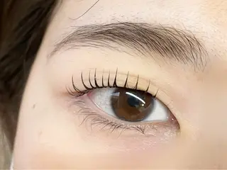 マツエク・マツパ eyelashsalon Lily Me所属・イイダ リナのマツエク・マツパデザイン