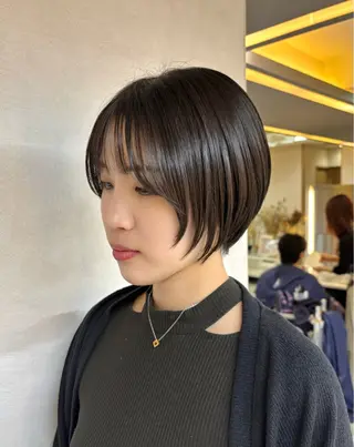 ショート Iris by artina 武蔵小杉店【イリス バイ アルティナ】所属・🎼レイヤー/顔周り カット/nene♬のヘアスタイル