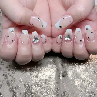 ネイル 個室ネイルサロンDolly  Girl〜ドーリーガール〜所属・DollyGirl KYOKOのネイルデザイン