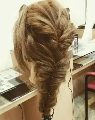 ヘアアレンジ EMANON名古屋所属・美谷添（ミヤゾエ） まどか大人ヘアサロンのヘアスタイル