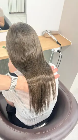 ロング カラー レイヤー/透明感 カラー🌿KANTAのヘアスタイル