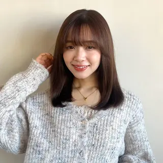 ミディアム 塩川ももこ/ 縮毛矯正/ヘアセットのヘアスタイル