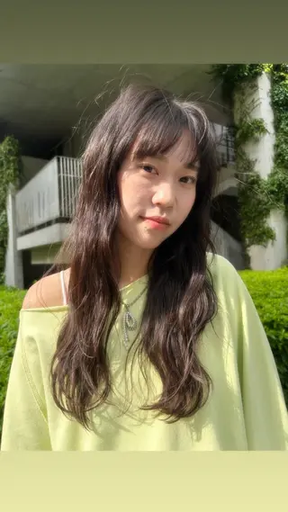 ロング ブリーチカラー∕ デザインカラー／ねねのヘアスタイル