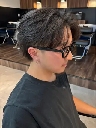 メンズ フェザーパーマ/韓国 /メンズカット/保立のヘアスタイル