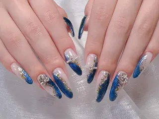 ネイル 🐳彩羽チップ 長さだし専門🐳のネイルデザイン