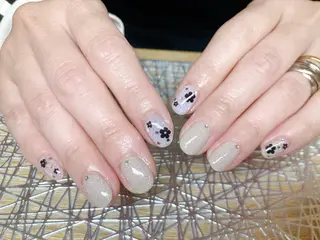 ネイル ECLAT エクラ所属・寺山 千鶴のネイルデザイン