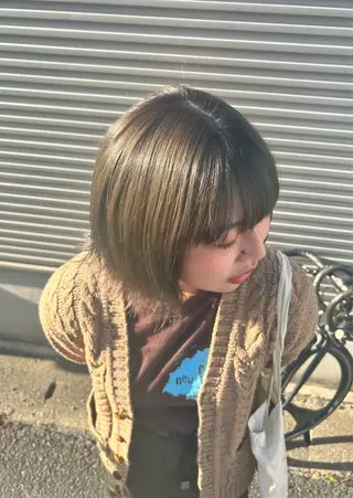 ミディアム カラー 💙ルル💙 ハイトーン/レイヤーのヘアスタイル