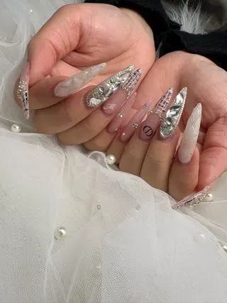 ネイル SHION のネイルデザイン