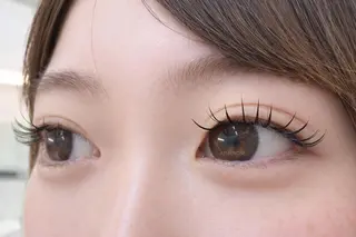 マツエク・マツパ エメローズ 大宮店のマツエク・マツパデザイン