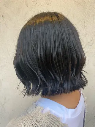 ショート カラー epris 山本 美海のヘアスタイル