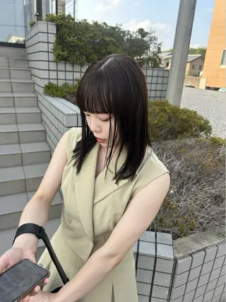 セミロング en⁺　trust所属・山口 麗音のヘアスタイル