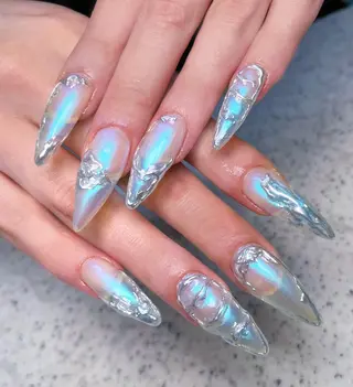 ネイル Queens 榊 まおのネイルデザイン