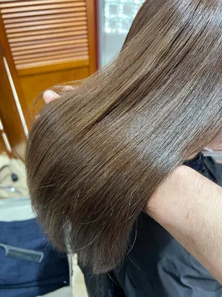 ロング 坂本 優輝のヘアスタイル