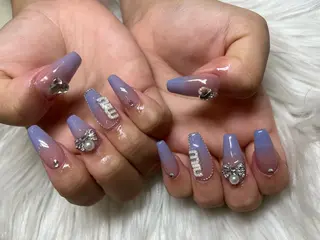 ネイル SOARE🤍 🤍のネイルデザイン