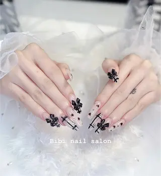 セミロング Bibi beauty spa Osaka所属・Chann Channのネイルデザイン