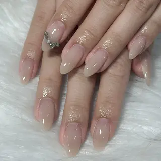 ネイル LAVISH nanamiのネイルデザイン