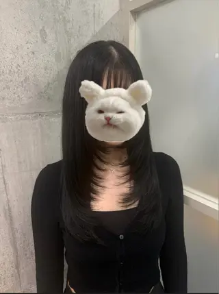 ロング ayano /レイヤー/艶カラーのヘアスタイル