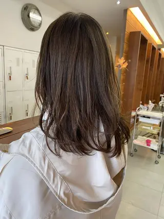 セミロング カラー 近藤 千裕のヘアスタイル