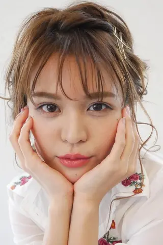 セミロング カラー ヘアアレンジ 上田 恵里のヘアスタイル