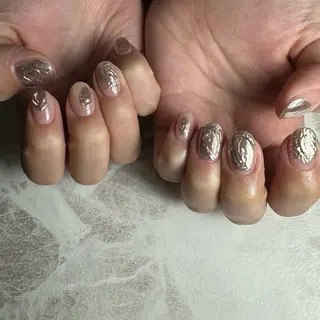 ネイル repos~ルポ~所属・里見 麗のネイルデザイン