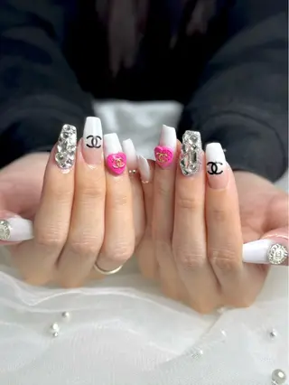 ネイル 山崎 成美のネイルデザイン