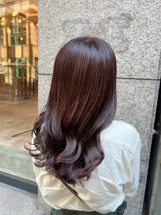 ロング カラー ノイシキ サキのヘアスタイル