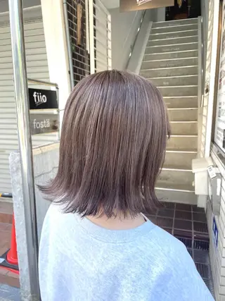 ショート カラー 梅田美容室 山崎海波のヘアスタイル