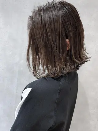 ショート カラー MOU namba ムウナンバのヘアスタイル