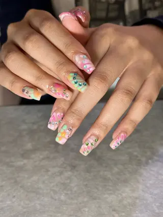 ネイル elu船橋 SAKURAのネイルデザイン