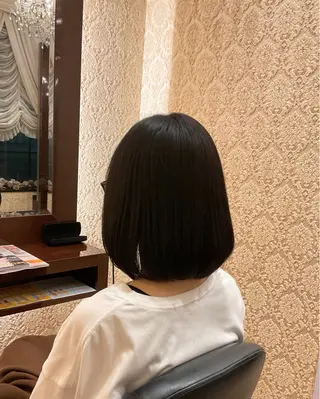 ミディアム 齋藤 若菜のヘアスタイル