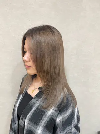 ロング 山口 美咲のヘアスタイル